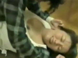 婚約の報告に訪れた娘婿が突然 巨乳の義母に襲い掛かる…  これから娘と義母との性生活がスタートする…