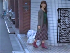 電車内で痴漢された美熟女 気持ち良すぎてそのままホテルへ 快楽が忘れられず次の日自宅でSEXしてしまう…