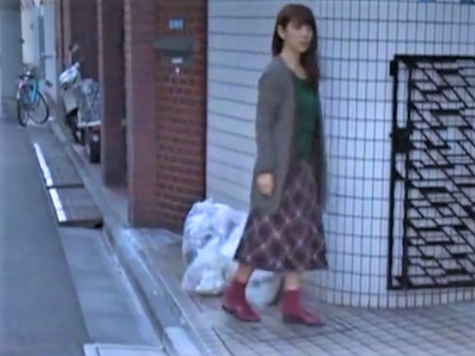 電車内で痴漢された美熟女 気持ち良すぎてそのままホテルへ 快楽が忘れられず次の日自宅でSEXしてしまう…