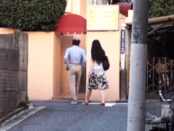 万引きを山られない熟女 万引きが見つかり店長とホテルで清算…