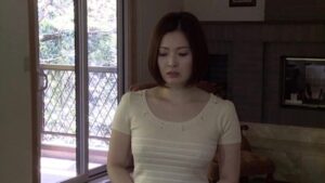 人妻たちの日頃のストレスを発散するかのような卑猥で淫乱な性欲がとまらない淫乱妻たち