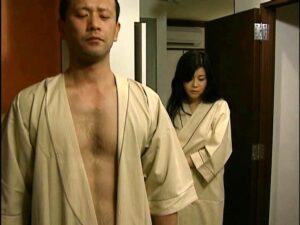 電車で見かけたいい女になかなか声をかけられない…勇気を出して…